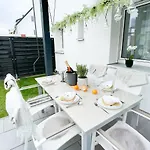 Apartamento M-style 01 Mit Terrasse Und Gasgrill, 24h Self-check-in, Free Parking, Netflix *