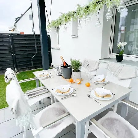 Apartment M-Style 01 Apartment mit Terrasse und Gasgrill, 24h Self-Check-In, Free Parking, Netflix *