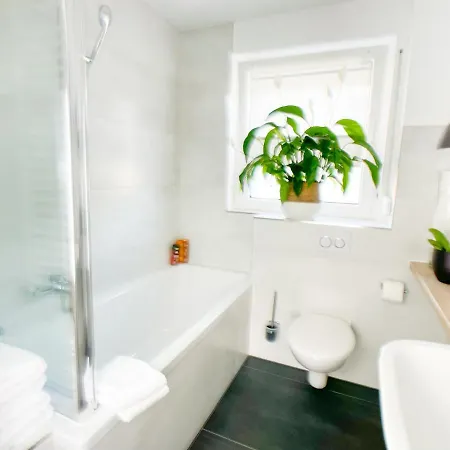 Apartment M-Style 01 Apartment mit Terrasse und Gasgrill, 24h Self-Check-In, Free Parking, Netflix *
