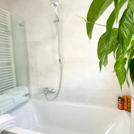 M-Style 01 Apartment mit Terrasse und Gasgrill, 24h Self-Check-In, Free Parking, Netflix * Nürnberg